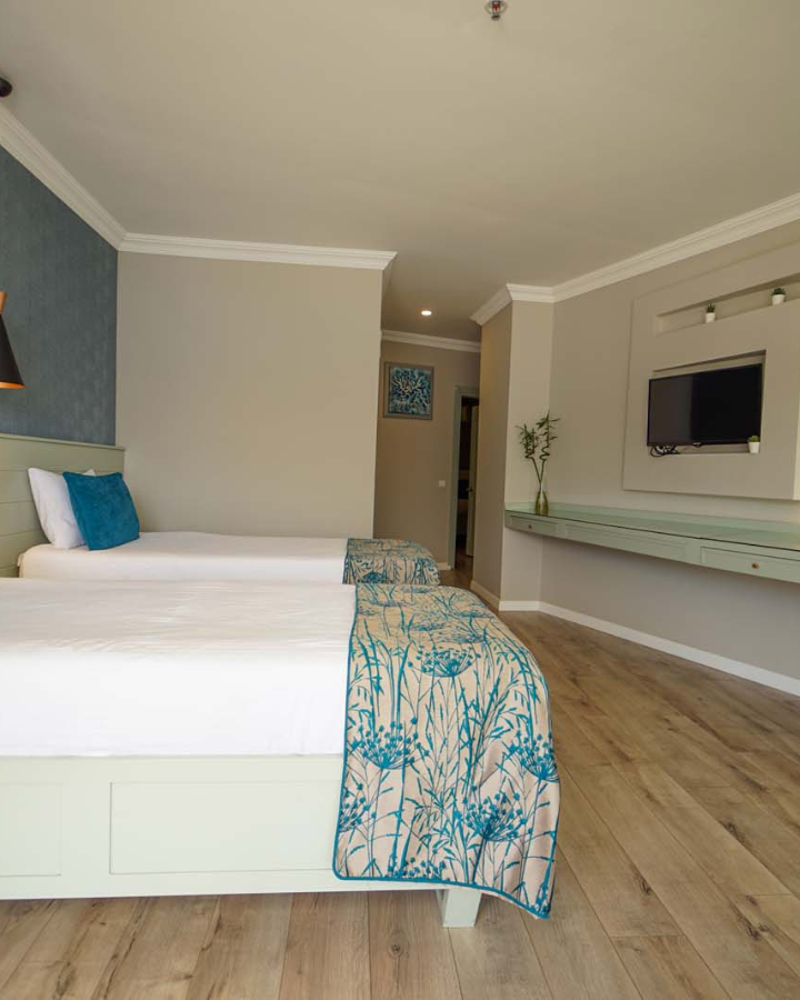 Triple Room